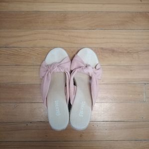 Soludos knotted wedge